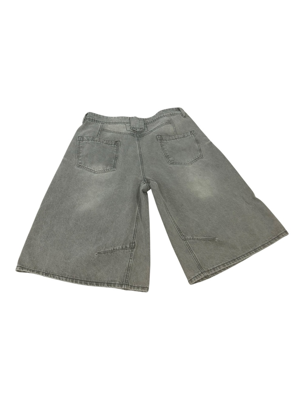 Aaron & Amber shorts Womens sz large Light Black Wash Denim Bermuda grunge flaw - Picture 3 of 14